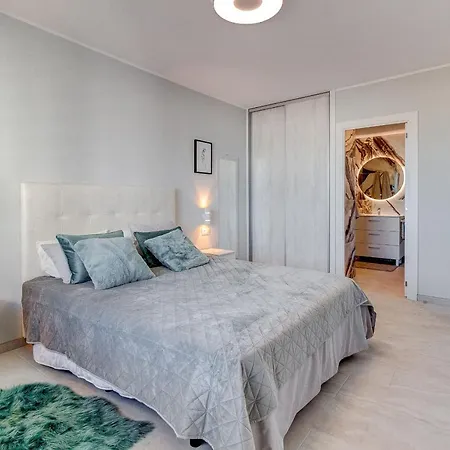 Apartmán Paradise View Family By Altamarhomes *